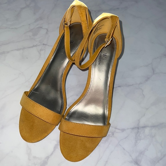 yellow heels size 11